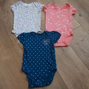 3 Months Girls Bodysuits